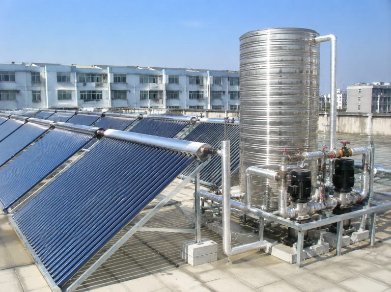 崇义县商用大容量真空管太阳能热水系统